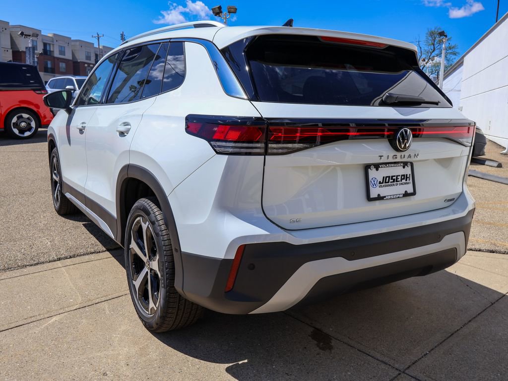 New 2026 Volkswagen Tiguan SE AWD/4WD image 3