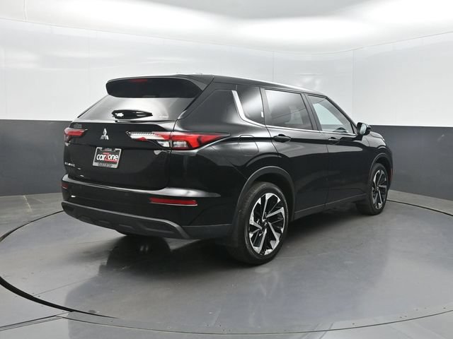 Used 2022 Mitsubishi Outlander ES AWD/4WD image 25