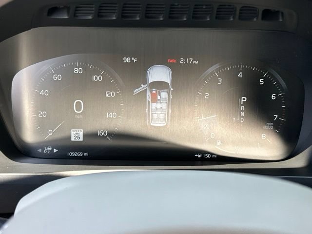 Used 2017 Volvo XC90 T6 Momentum w/ Convenience Package AWD/4WD image 65