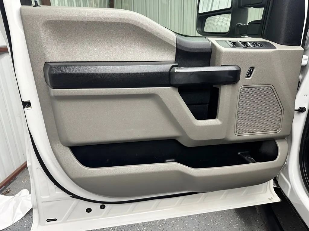 Used 2017 Ford F250 XL w/ Power Equipment Group image 8