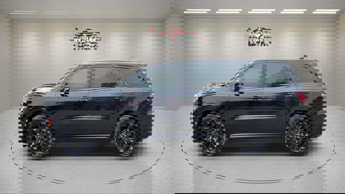 Used 2022 Dodge Durango R/T w/ Blacktop Package image 2