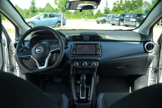 Used 2025 Nissan Versa SV FWD image 26