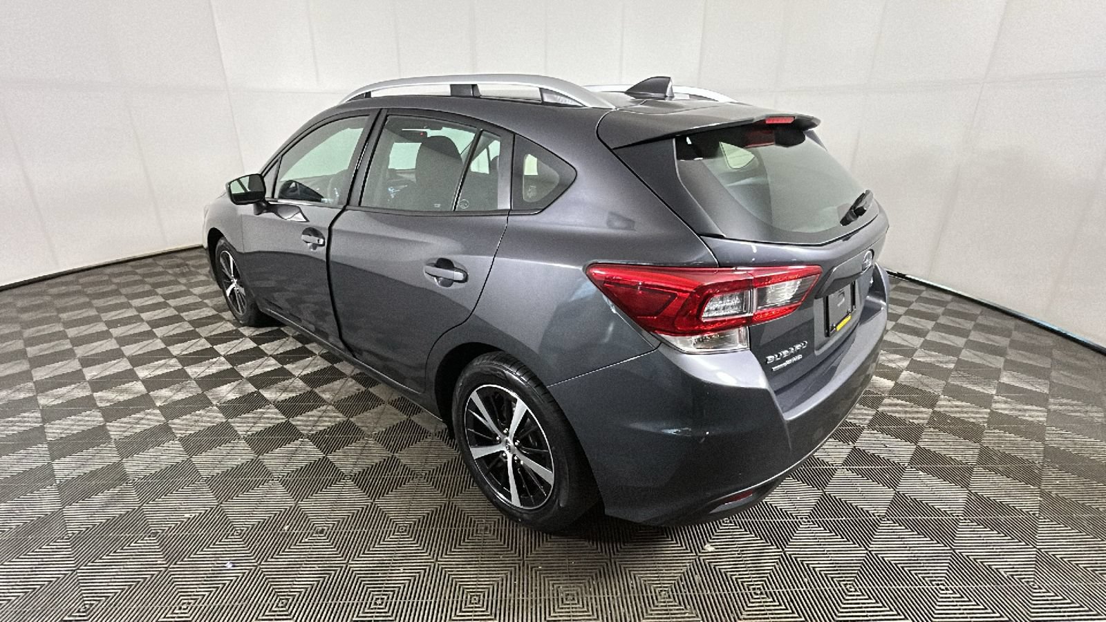 Used 2023 Subaru Impreza 2.0i Premium AWD/4WD image 5