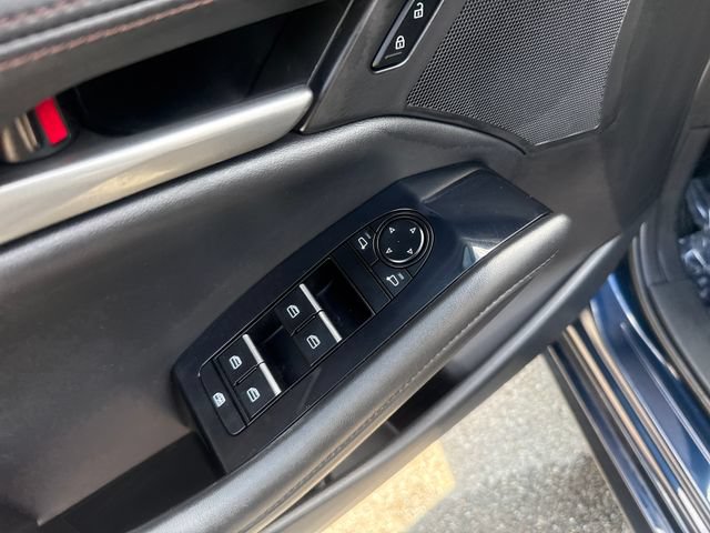 Used 2024 MAZDA MAZDA3 s FWD image 10