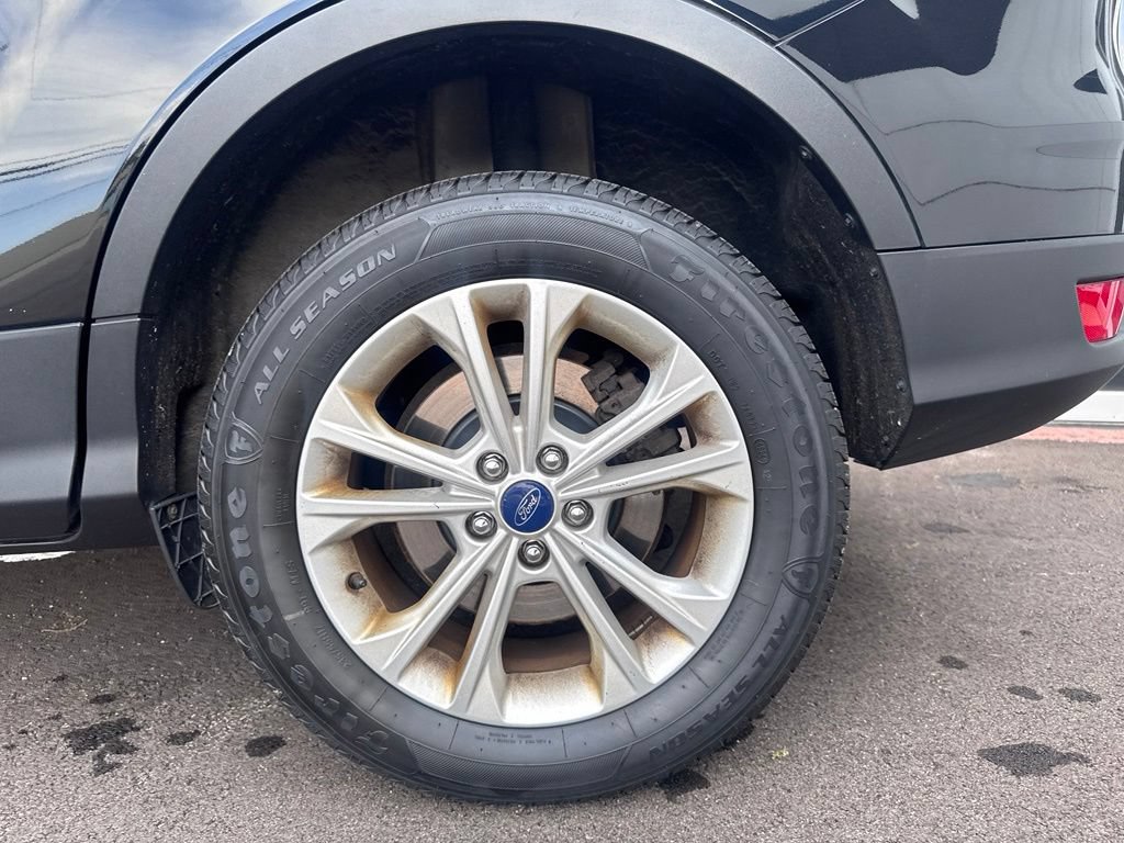 Used 2017 Ford Escape SE AWD/4WD image 30