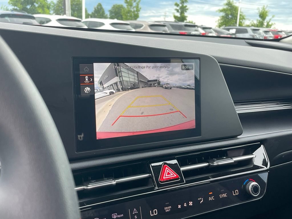 New 2026 Kia Niro LX FWD image 16