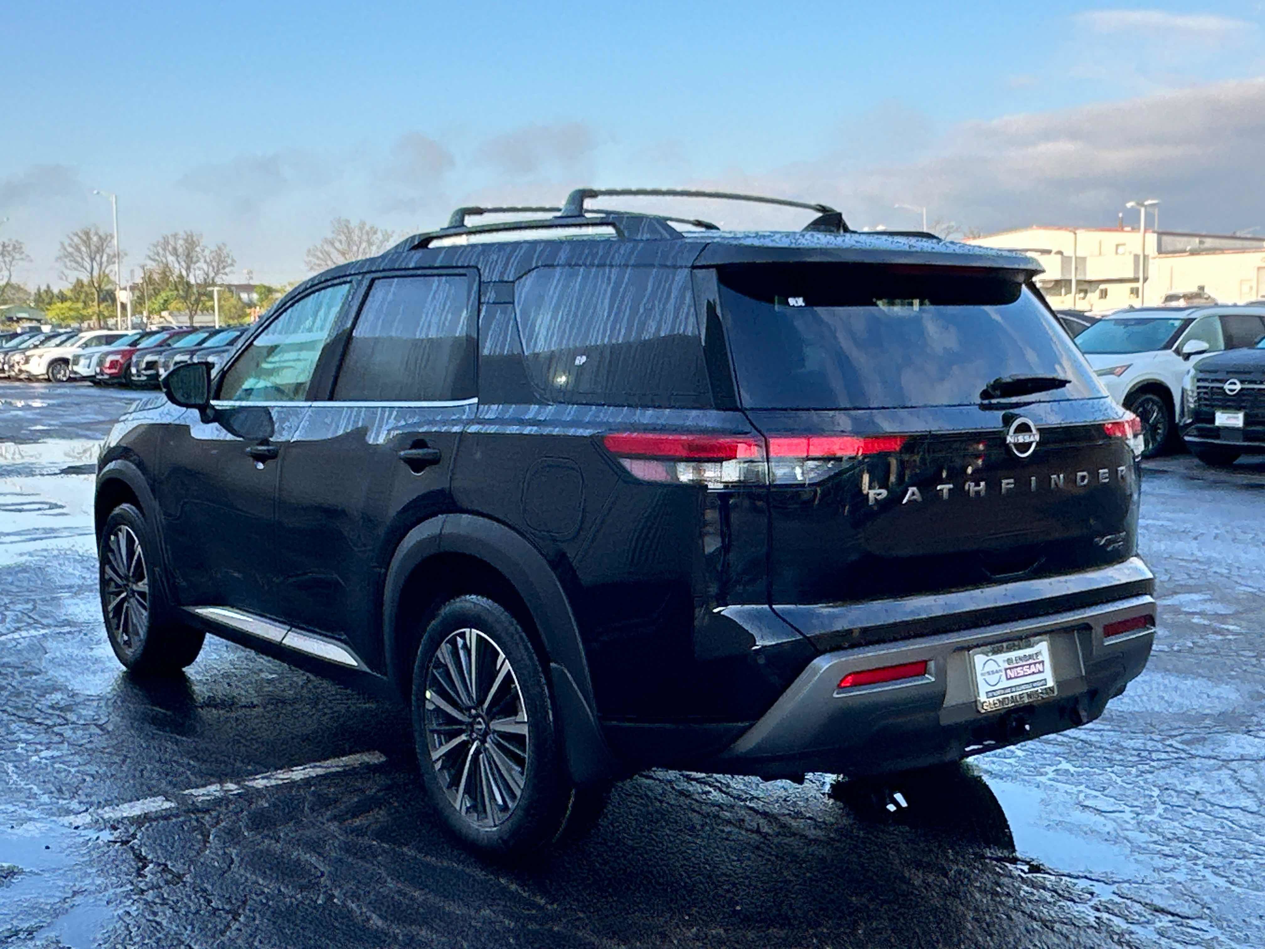 New 2026 Nissan Pathfinder Platinum AWD/4WD image 6