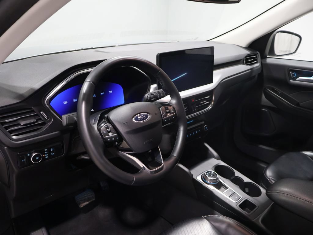 Used 2024 Ford Escape Platinum image 14