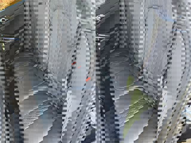 Used 2023 BMW X6 xDrive40i w/ Executive Package image 19