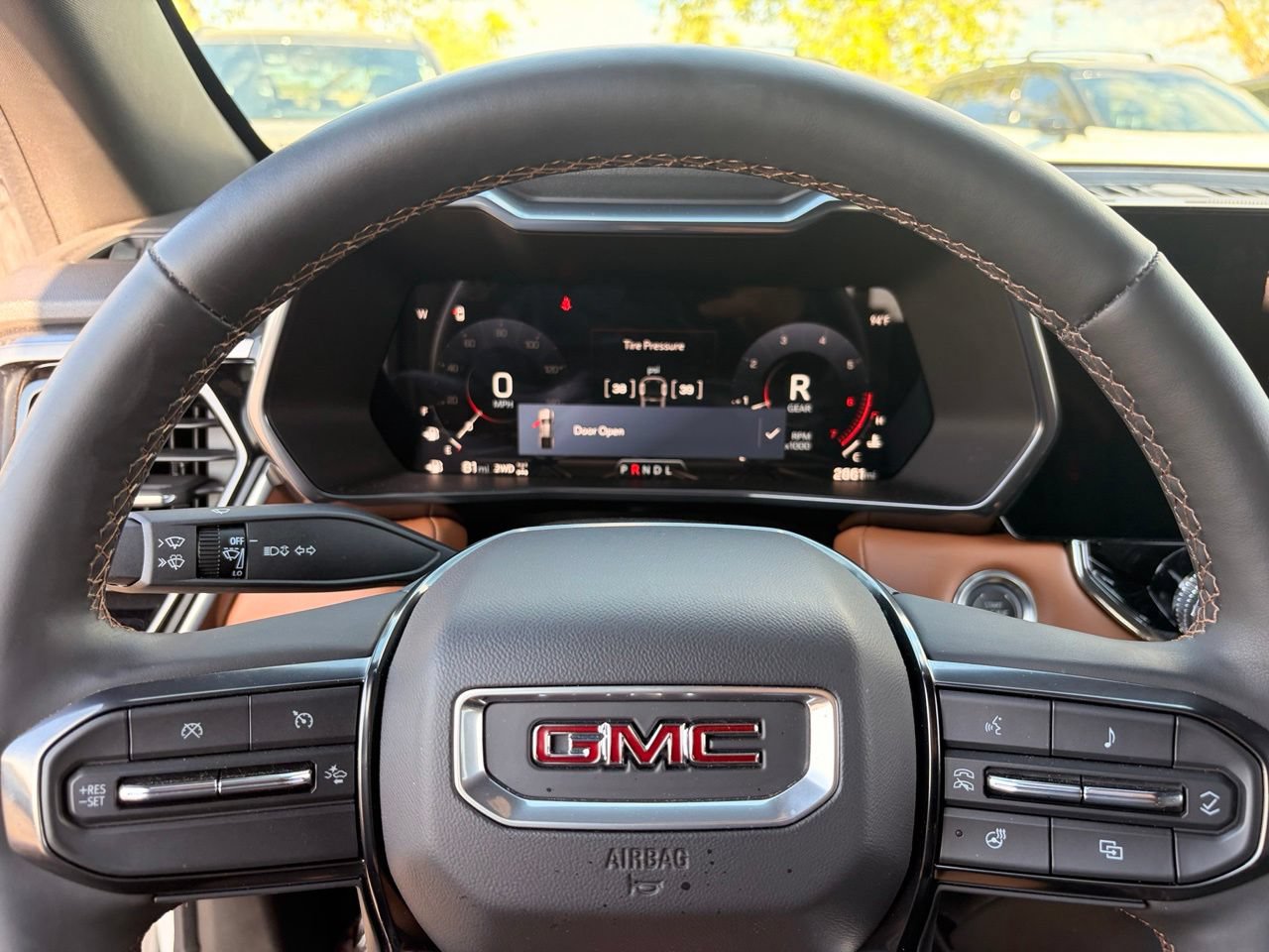 Used 2025 GMC Canyon AT4 w/ Nightfall Edition AWD/4WD image 30