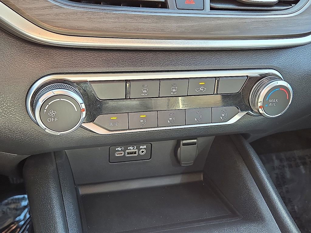 Used 2025 Nissan Altima 2.5 SV image 29