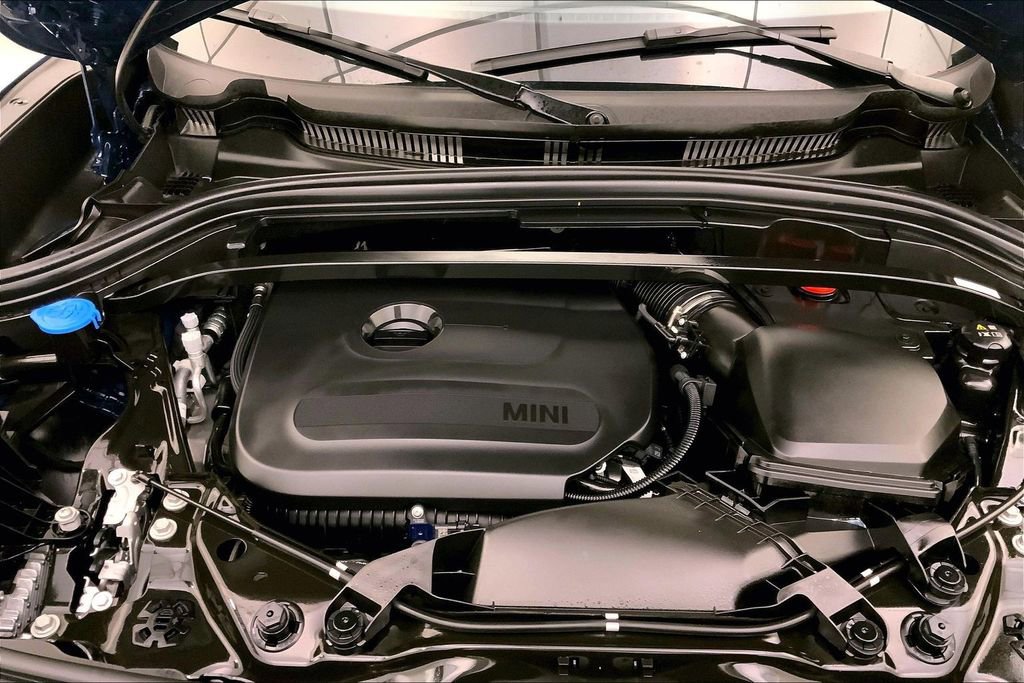 Used 2025 MINI Cooper Countryman S w/ Comfort Package Max image 9