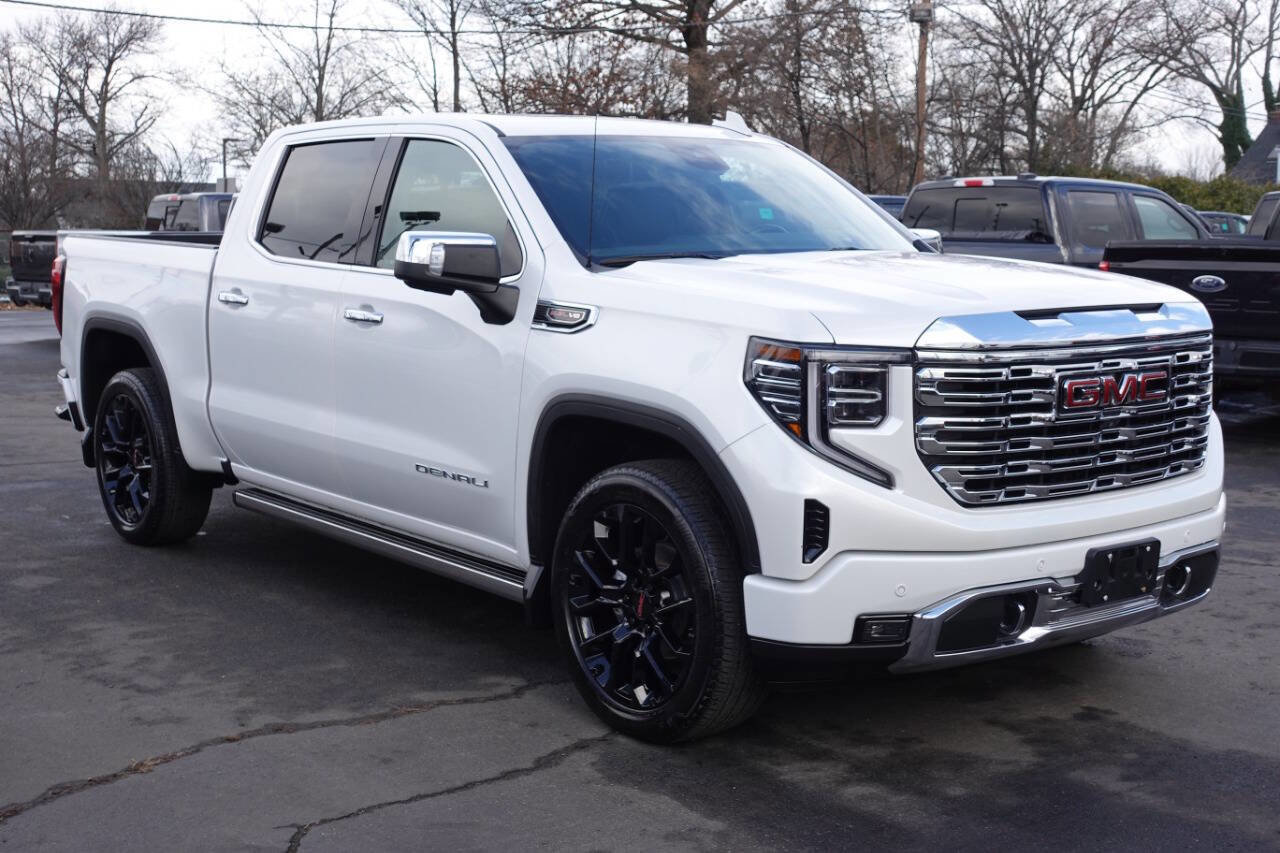 Used 2023 GMC Sierra 1500 Denali w/ Denali Reserve Package AWD/4WD image 5