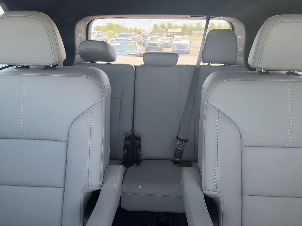 Used 2024 GMC Acadia Elevation AWD/4WD image 22