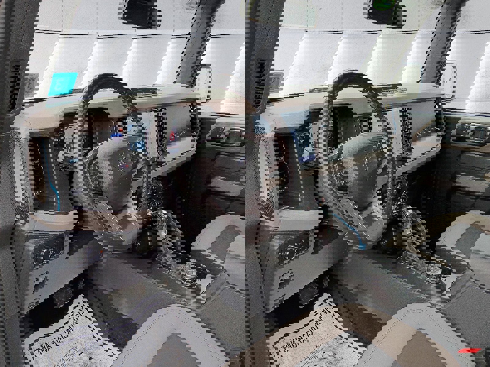 Used 2022 Ford Bronco Wildtrak image 11