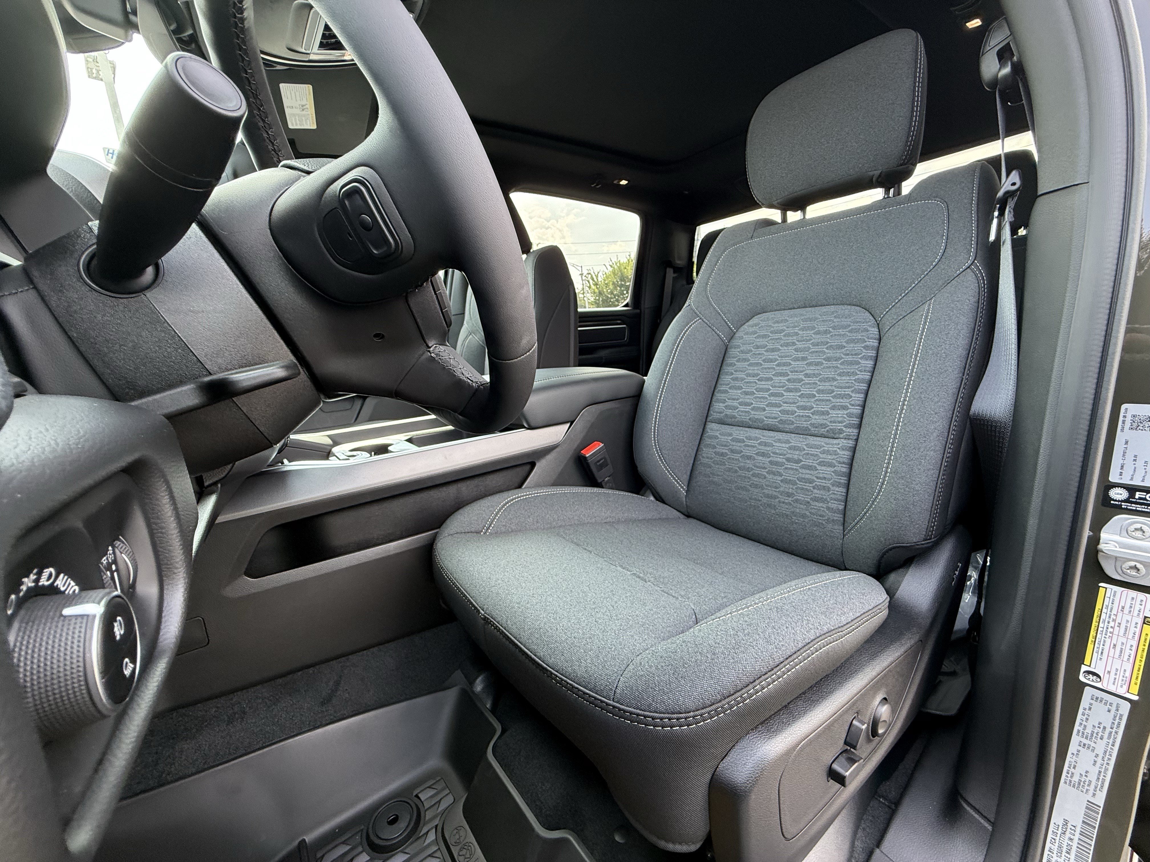 New 2026 RAM 1500 Big Horn AWD/4WD image 16