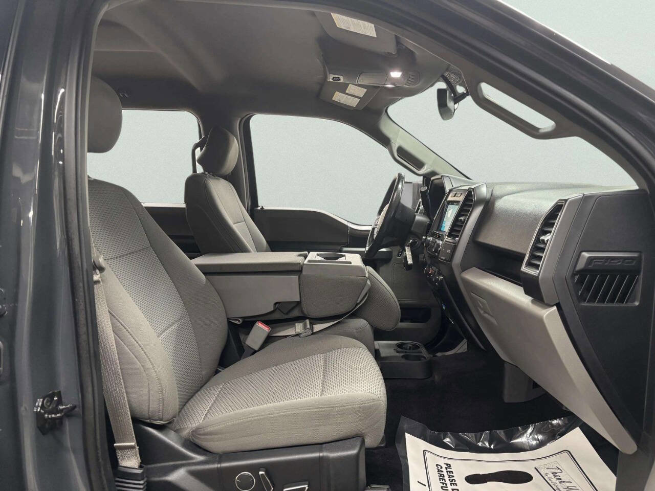 Used 2017 Ford F150 XLT w/ Equipment Group 302A Luxury image 22