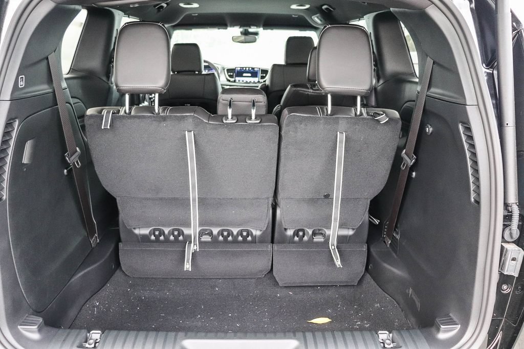 New 2027 Chrysler Pacifica Select FWD image 29