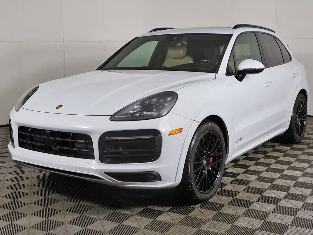 Used 2022 Porsche Cayenne GTS image 11