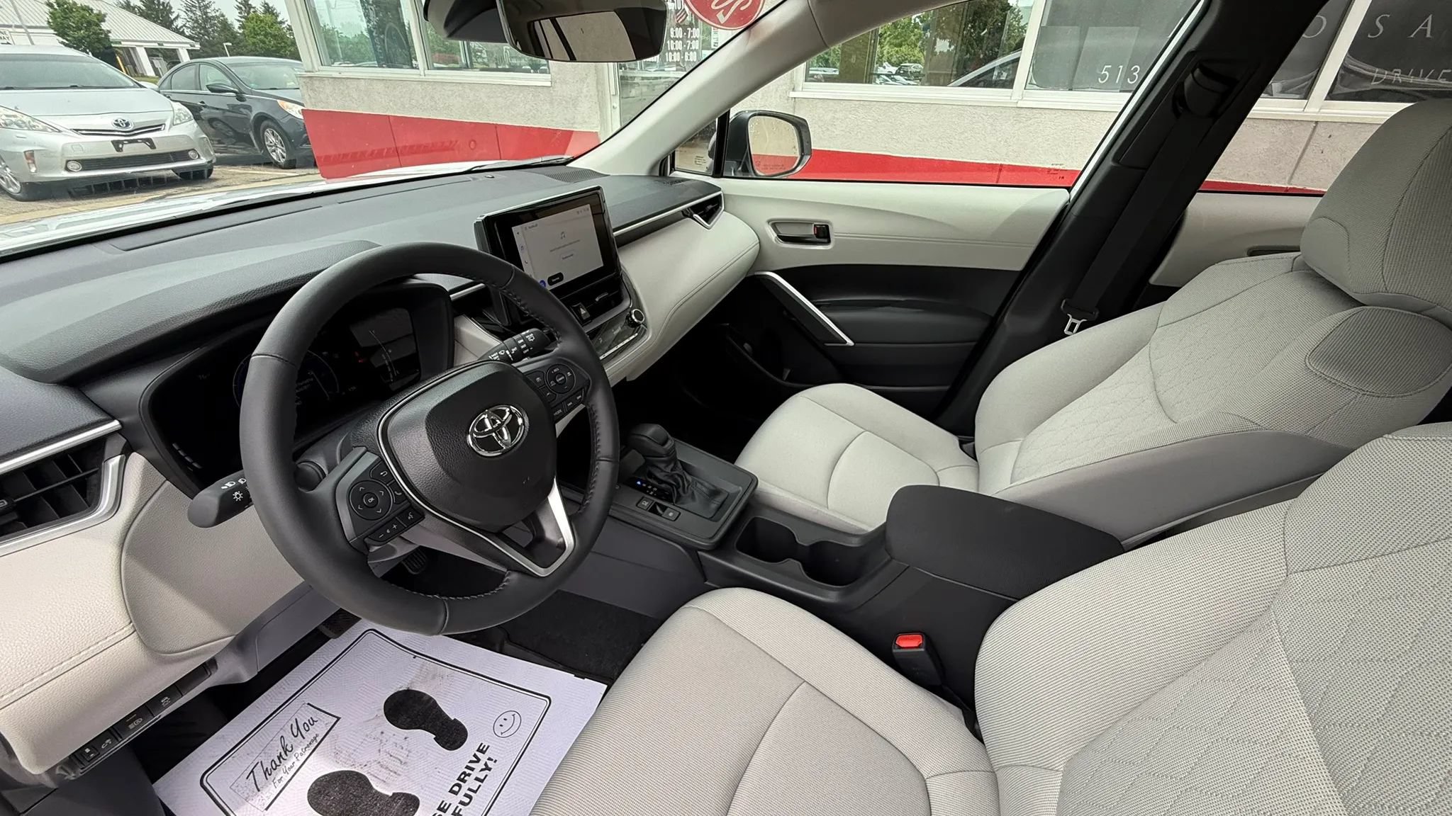 Used 2026 Toyota Corolla Cross LE AWD/4WD image 9