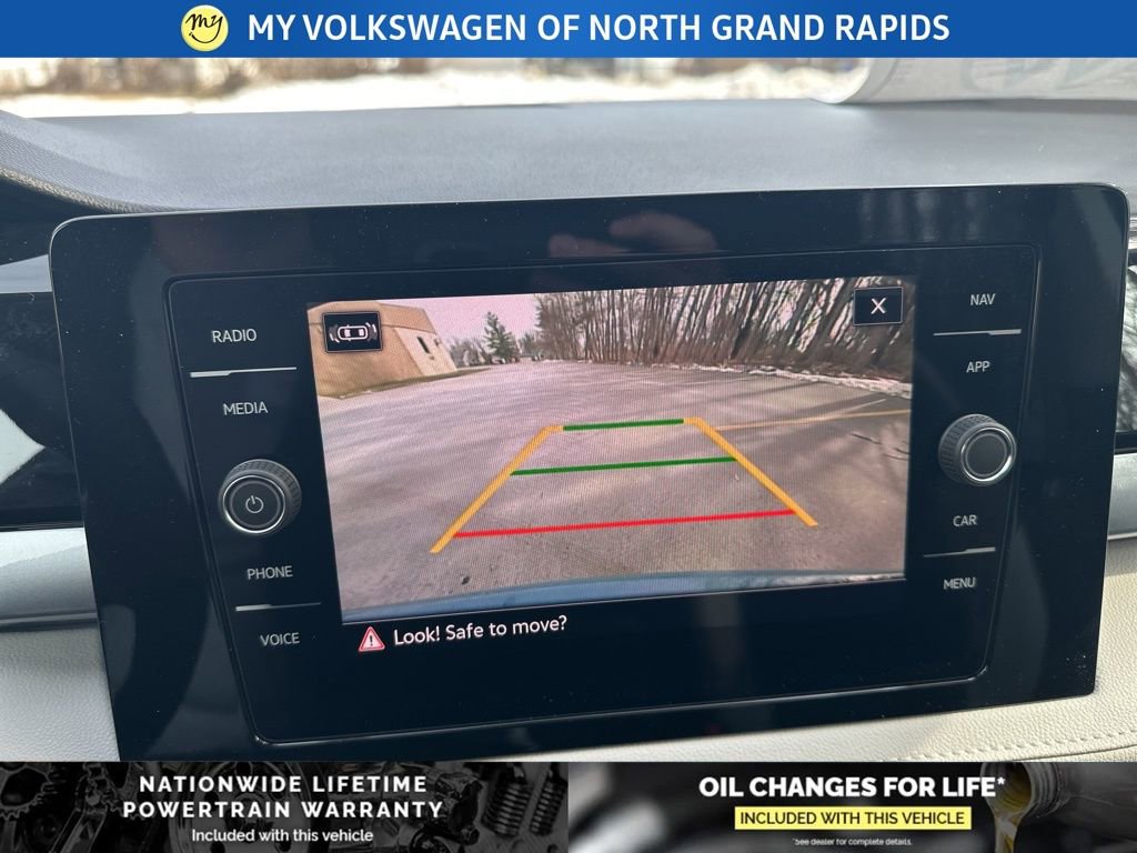 New 2026 Volkswagen Taos SEL image 23