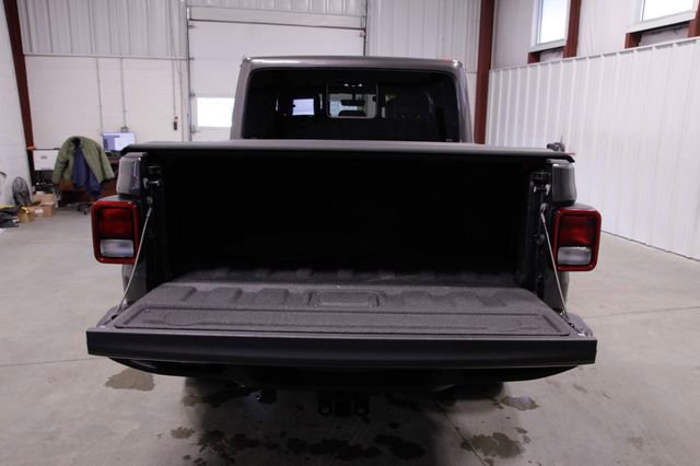 Used 2022 Jeep Gladiator Overland w/ Popular Equipment Package image 20