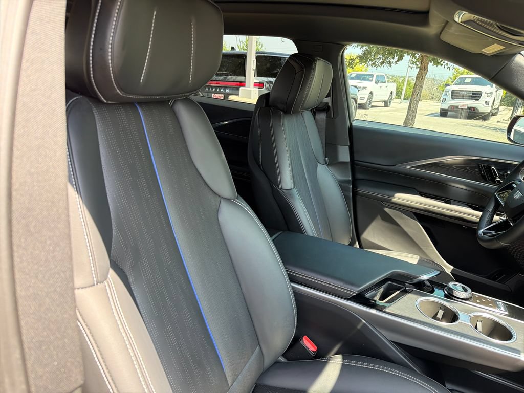 Used 2024 Cadillac Lyriq Sport w/ LPO, Floor Liner Package AWD/4WD image 38