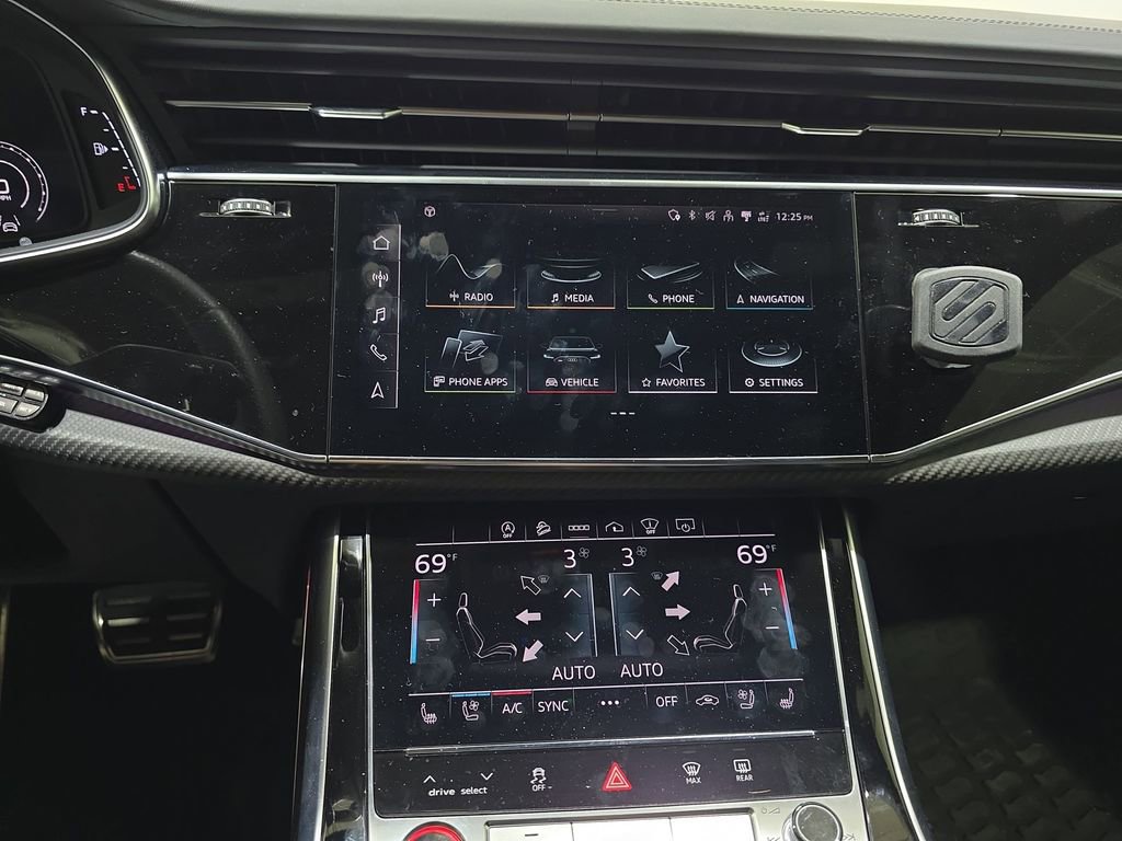 Used 2021 Audi RS Q8 AWD/4WD image 23
