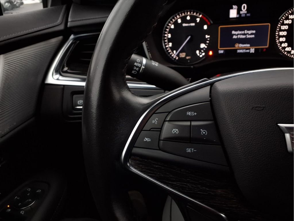 Used 2022 Cadillac XT5 Premium Luxury image 13