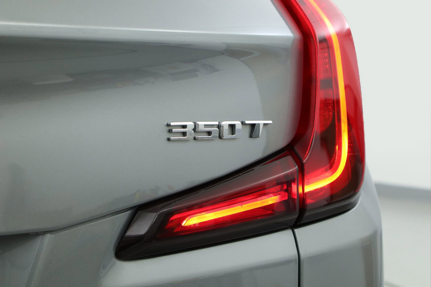 Certified 2024 Cadillac XT4 Premium Luxury image 12