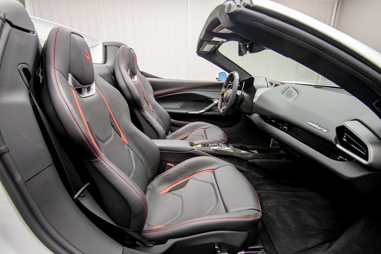 Used 2025 Ferrari 296 GTS RWD image 21