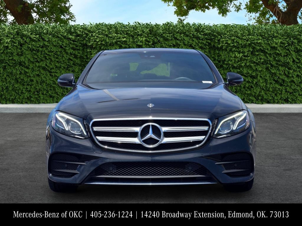 Used 2018 Mercedes-Benz E 300 4MATIC image 2