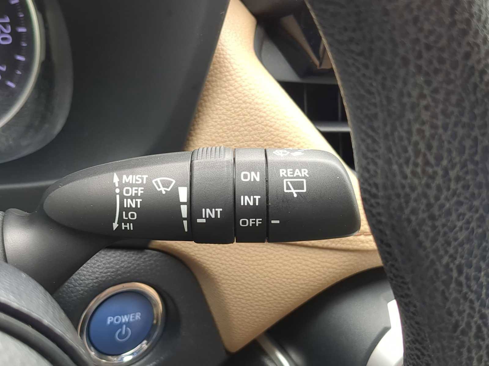 Used 2020 Toyota RAV4 XLE image 28