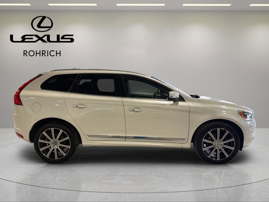 Used 2016 Volvo XC60 T6 AWD/4WD image 5