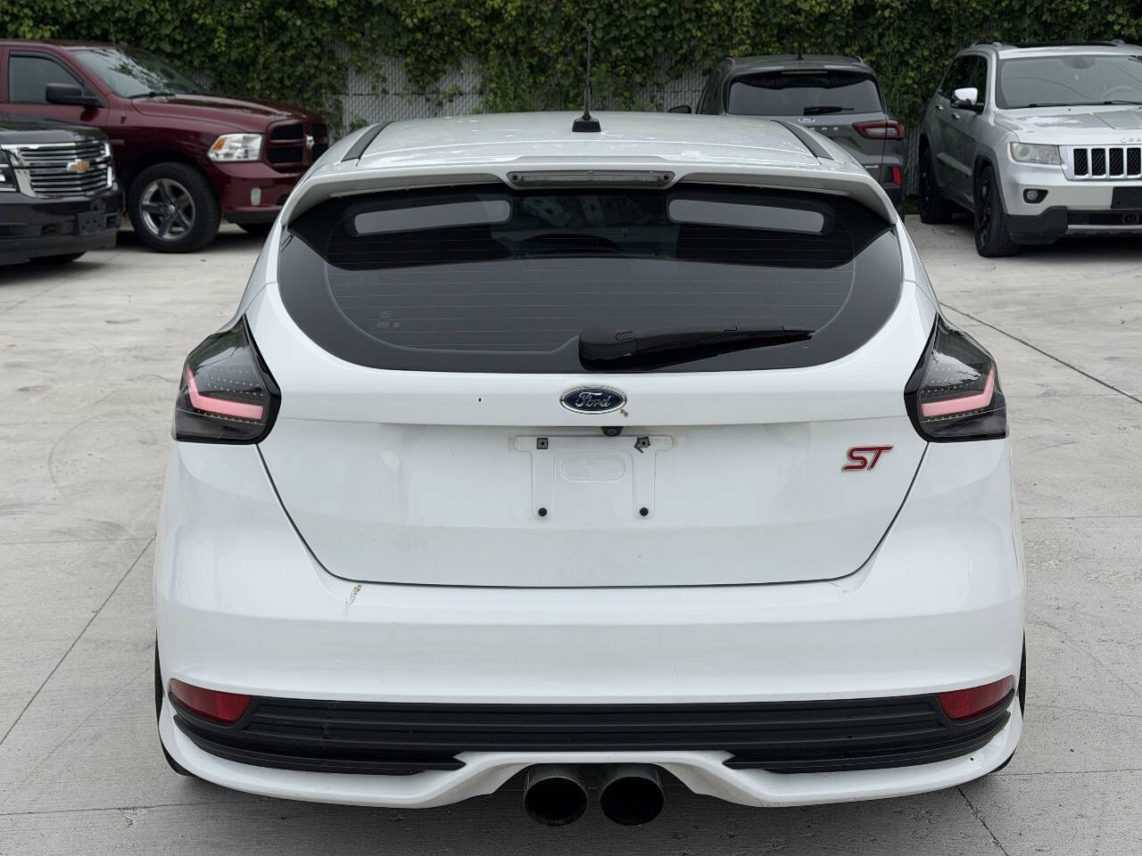 Used 2016 Ford Focus ST FWD image 6