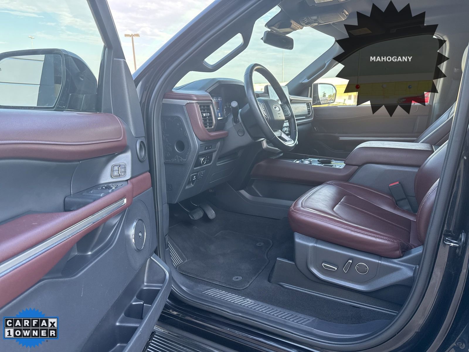 Used 2024 Ford Expedition Limited image 8