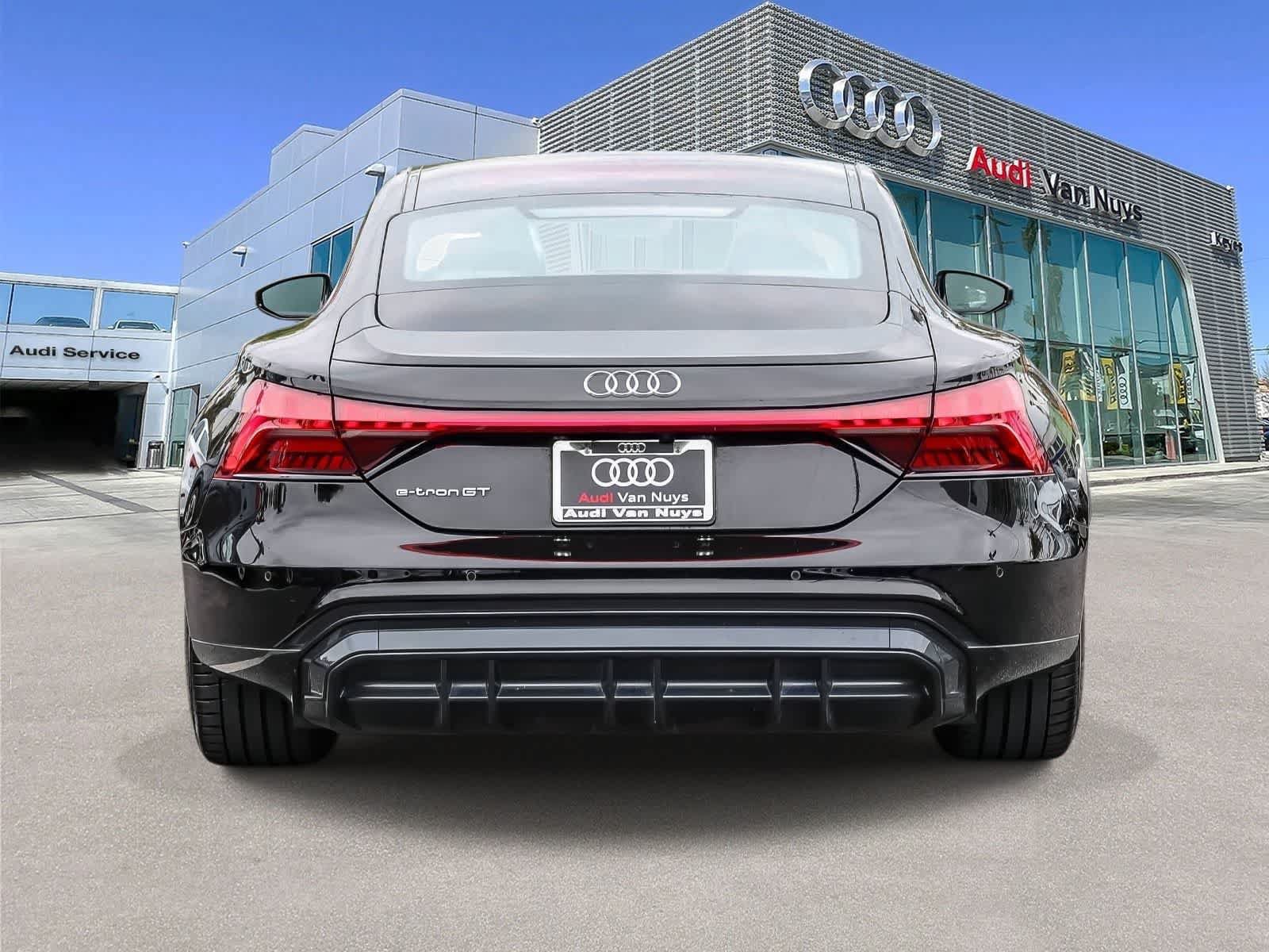 Used 2023 Audi e-tron GT Premium Plus AWD/4WD image 3
