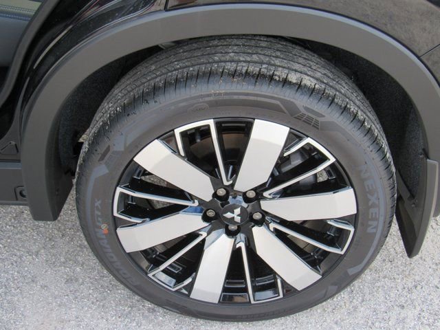 New 2025 Mitsubishi Outlander SE image 8