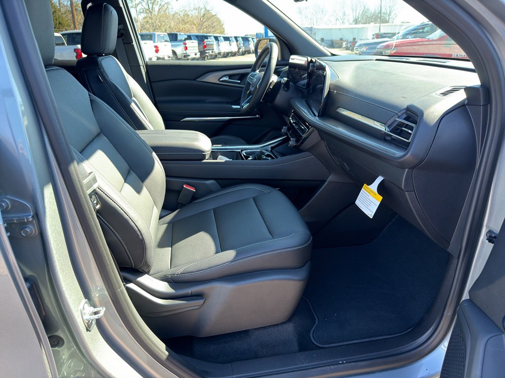 New 2026 Chevrolet Traverse LT w/ Midnight/Sport Edition image 10