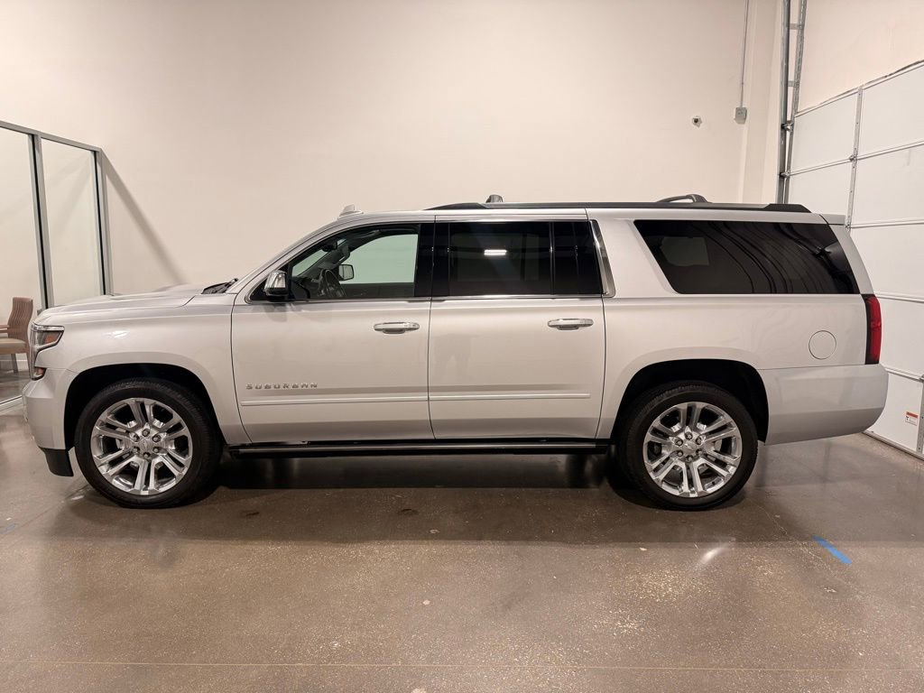 Used 2020 Chevrolet Suburban Premier w/ Premier Plus Edition image 8