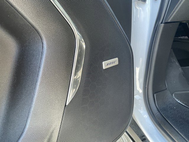 Used 2023 GMC Yukon XL SLT image 12