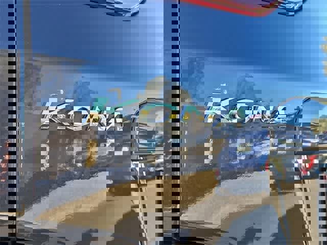 Used 2023 Hyundai Kona SEL image 12