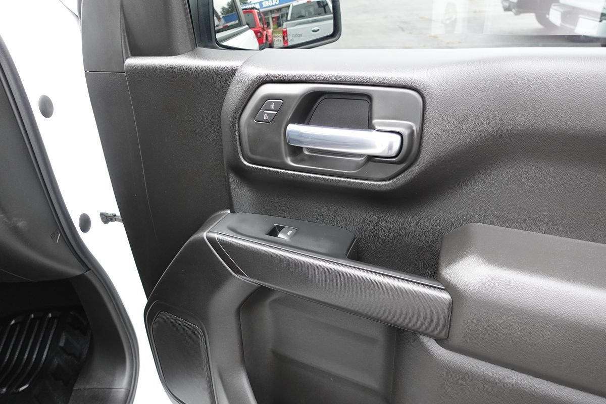 Used 2024 GMC Sierra 1500 Pro w/ Fleet Convenience Package AWD/4WD image 31