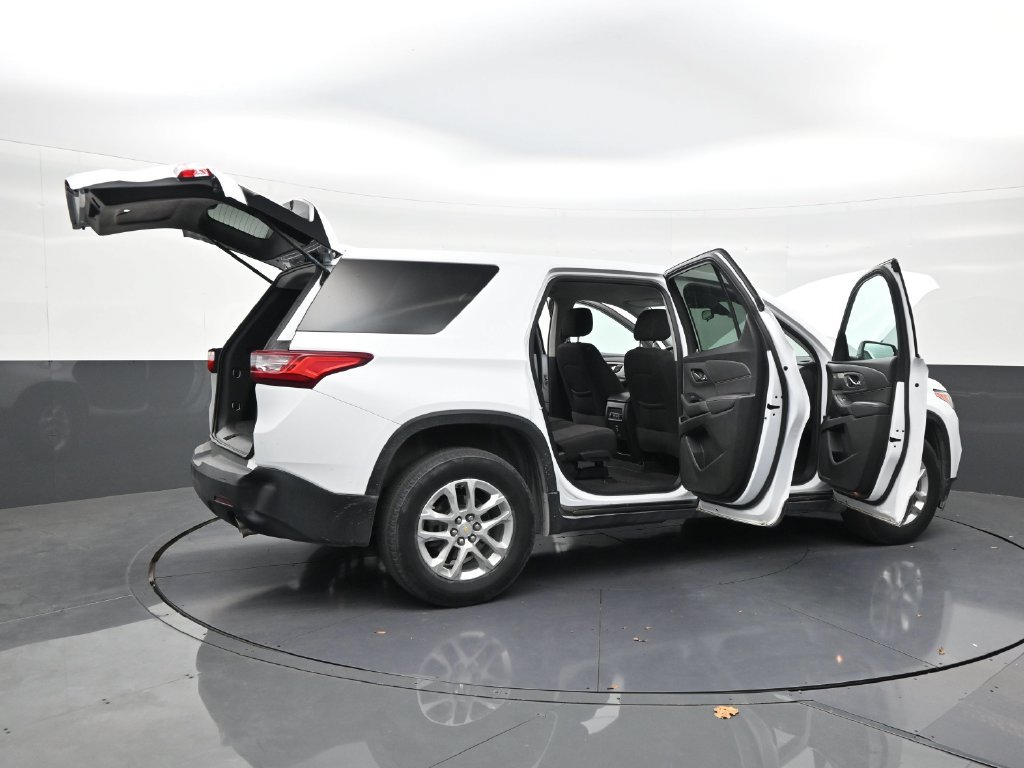 Used 2021 Chevrolet Traverse LS FWD image 25