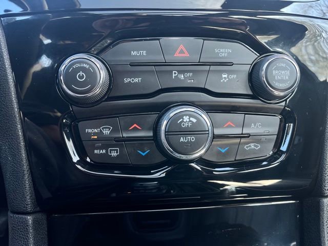 Used 2023 Chrysler 300 S image 11