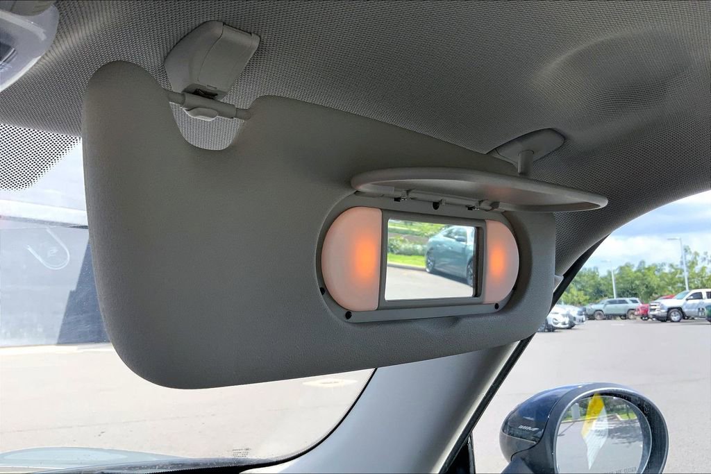 Used 2018 MINI Cooper 2-Door Hardtop image 25