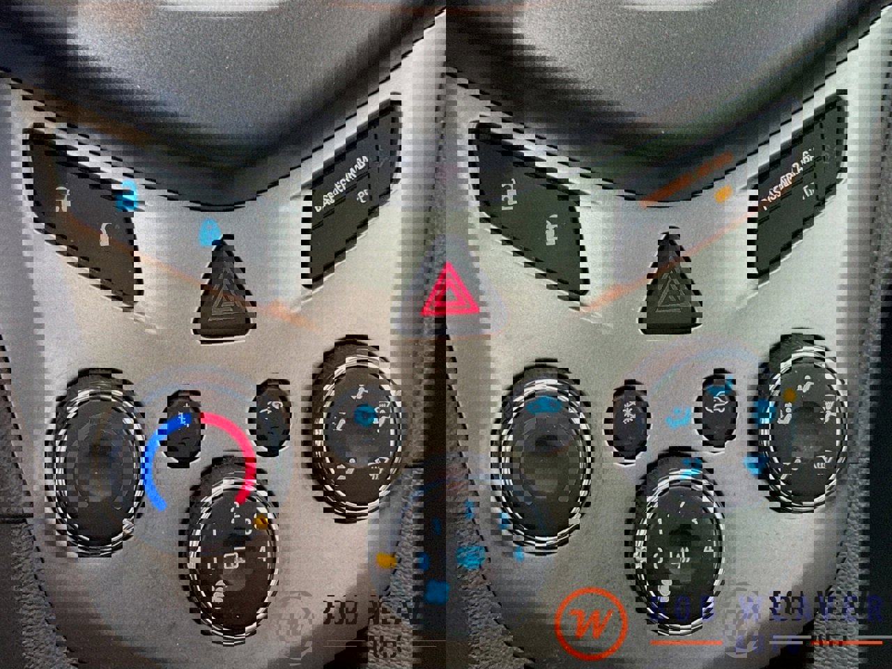 Used 2014 Chevrolet Sonic LT w/ Fun and Sun Package image 21