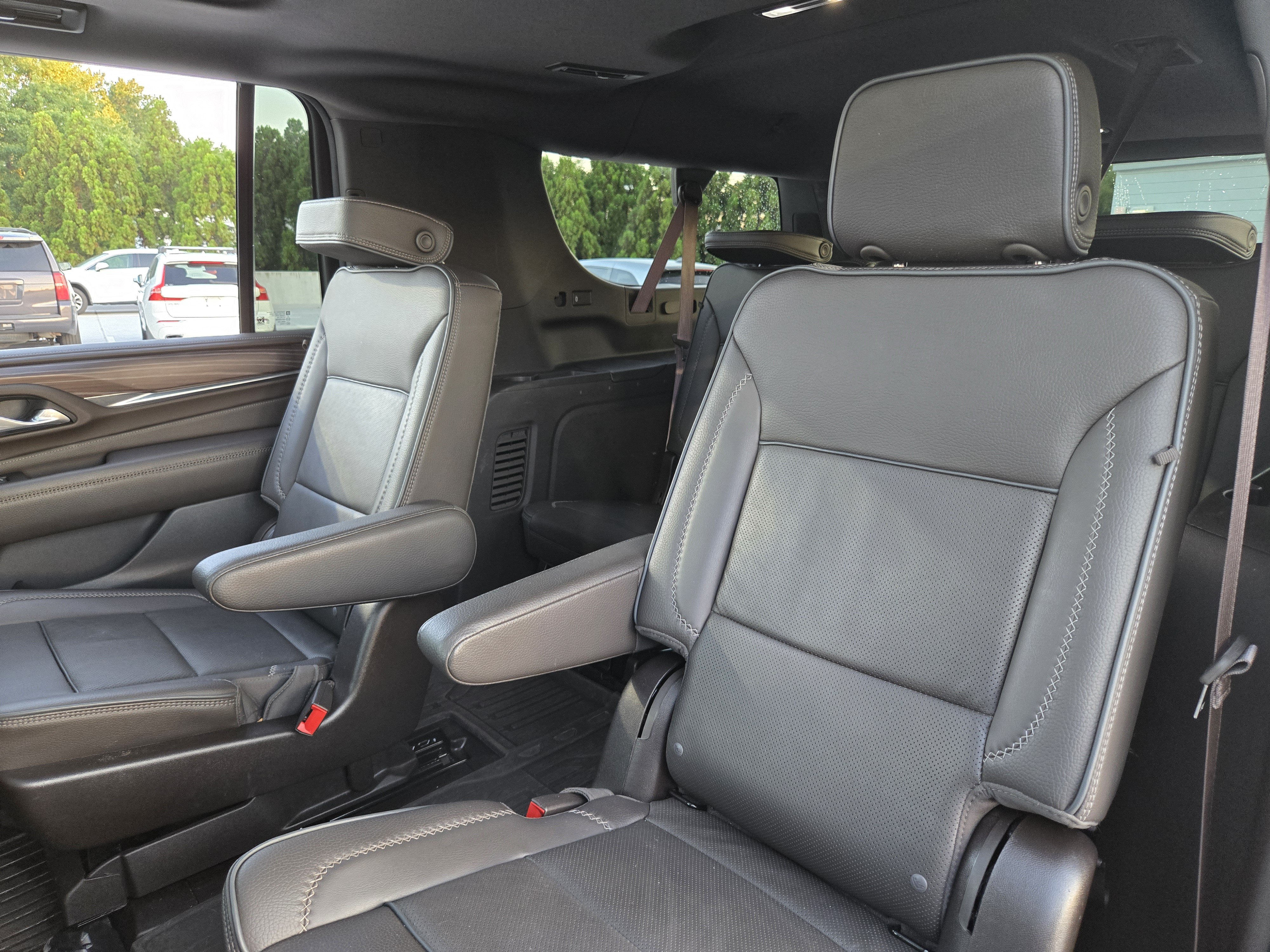 Used 2024 GMC Yukon XL Denali w/ Max Trailering Package RWD image 23