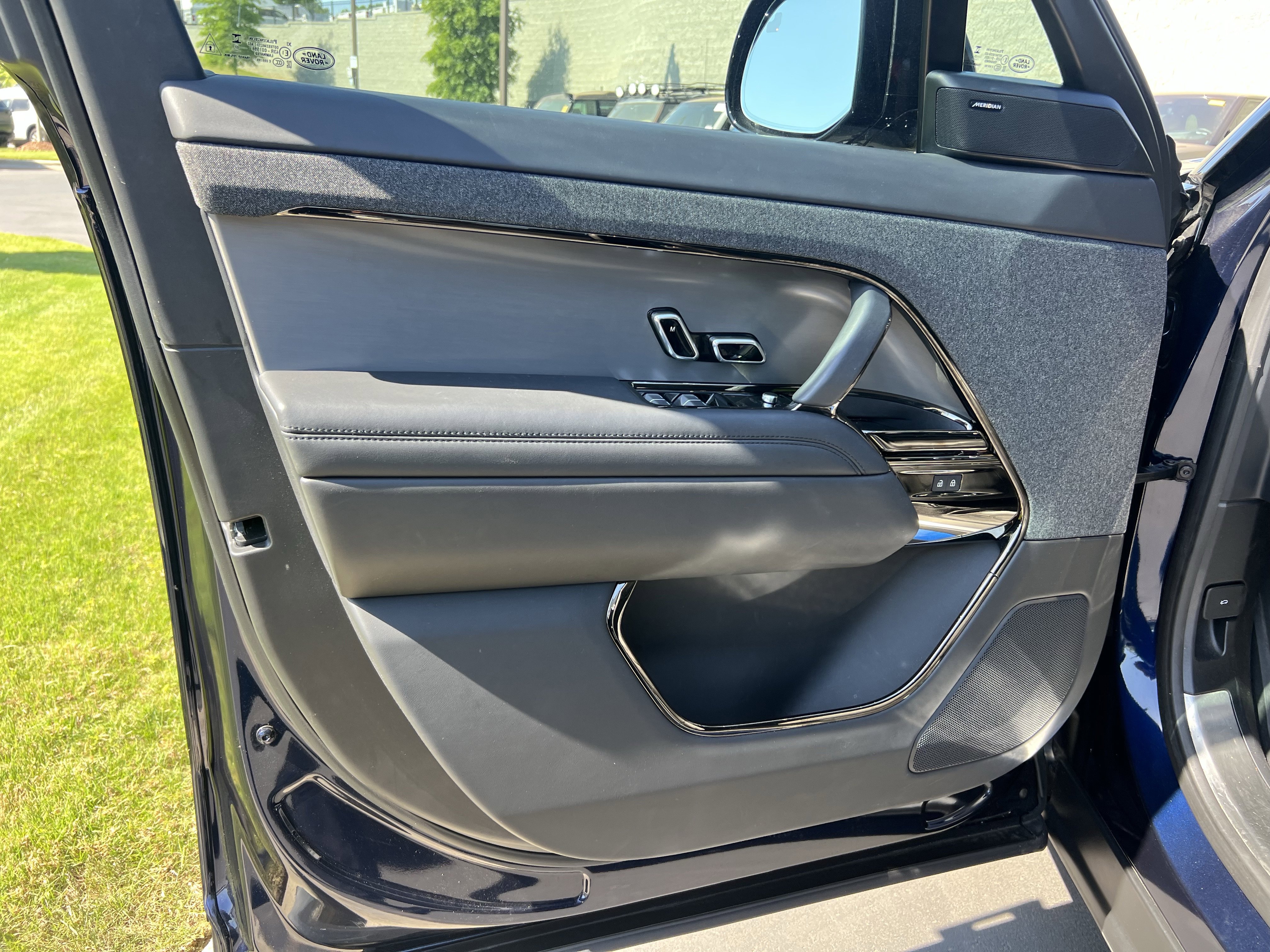 Certified 2023 Land Rover Range Rover Sport SE AWD/4WD image 13