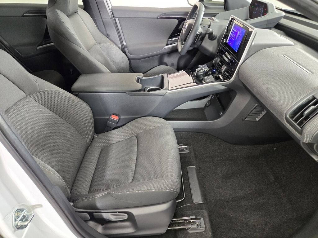 Certified 2025 Subaru Solterra AWD/4WD image 21